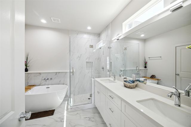 5221 Hillman Street C, Houston, TX 77023