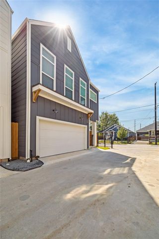 5221 Hillman Street C, Houston, TX 77023