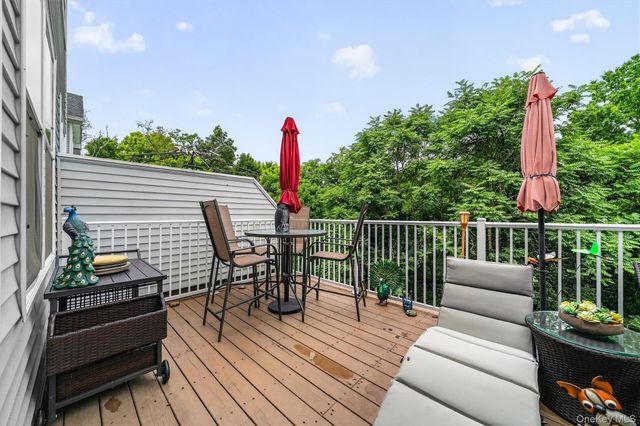 93 Meadow View Drive, Middletown, NY 10940