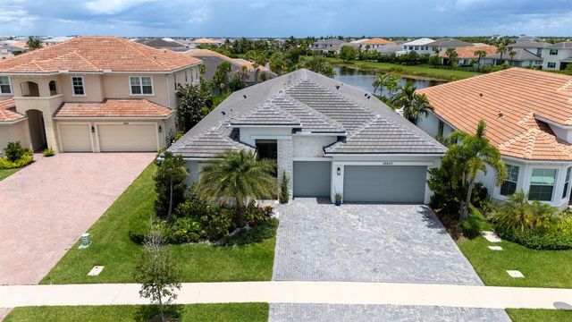 12203 Waterstone Circle, Palm Beach Gardens, FL 33412