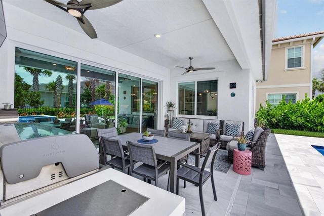 12203 Waterstone Circle, Palm Beach Gardens, FL 33412