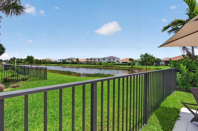 12203 Waterstone Circle, Palm Beach Gardens, FL 33412