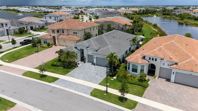 12203 Waterstone Circle, Palm Beach Gardens, FL 33412