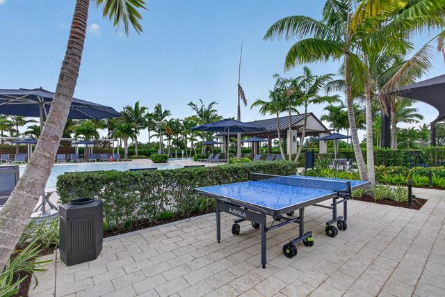 12203 Waterstone Circle, Palm Beach Gardens, FL 33412