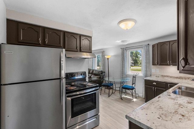 535 N WEBSTER AVENUE, Omro, WI 54963