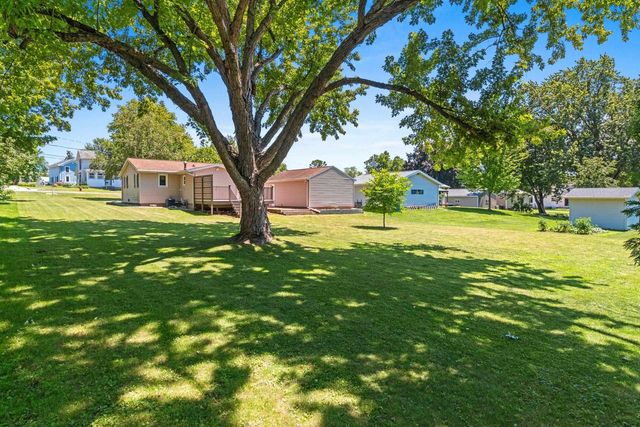 535 N WEBSTER AVENUE, Omro, WI 54963