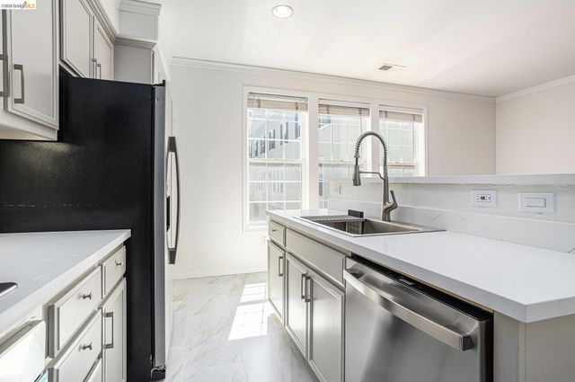 3730 Whitworth Dr, Dublin, CA 94568