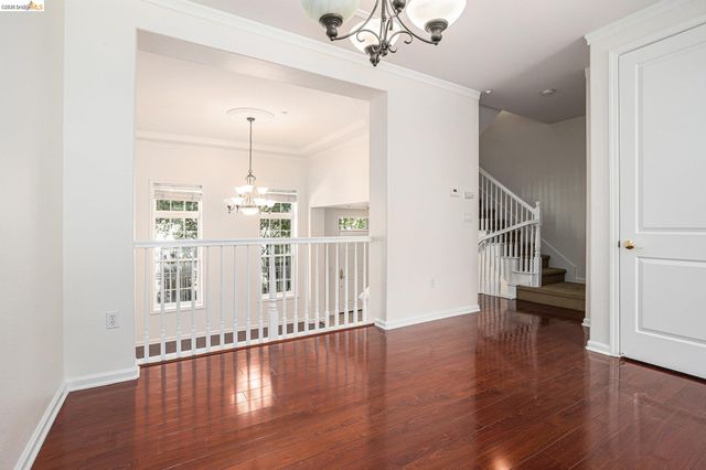 3730 Whitworth Dr, Dublin, CA 94568