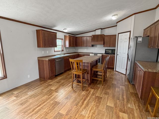 2462 Chase Road, Beeville, TX 78102