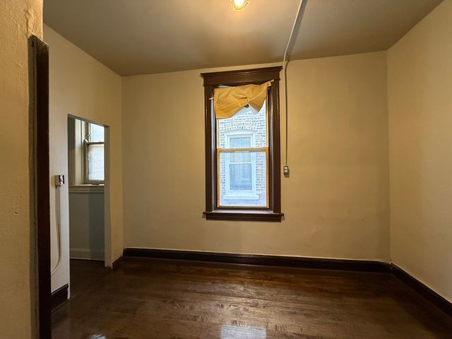 4222 W Cullerton Street, Chicago, IL 60623