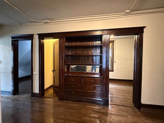 4222 W Cullerton Street, Chicago, IL 60623