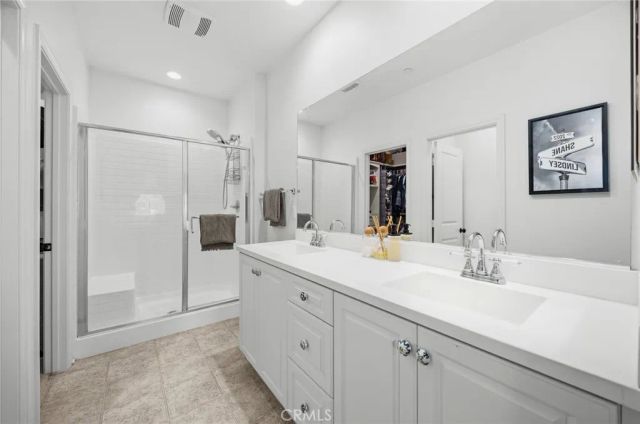 2817 E Brut Privado 90, Ontario, CA 91761