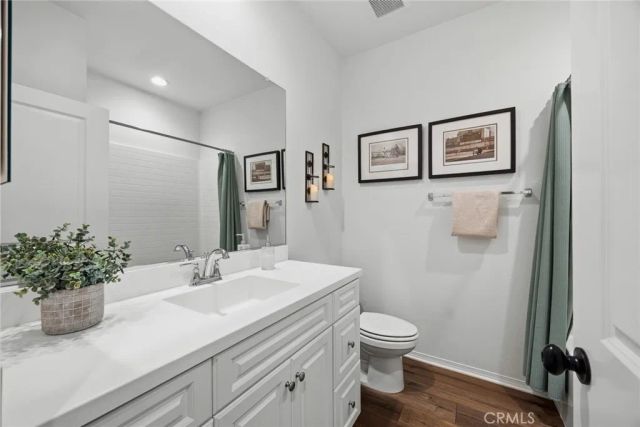 2817 E Brut Privado 90, Ontario, CA 91761