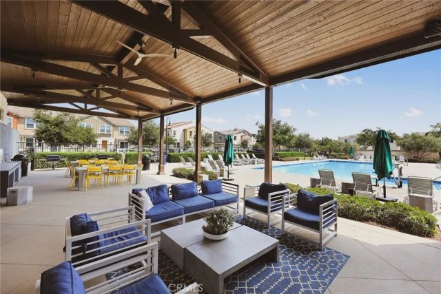 2817 E Brut Privado 90, Ontario, CA 91761