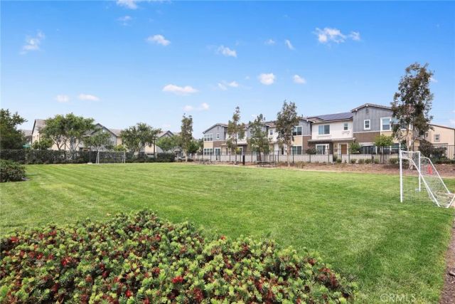2817 E Brut Privado 90, Ontario, CA 91761