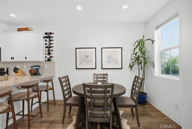 2817 E Brut Privado 90, Ontario, CA 91761