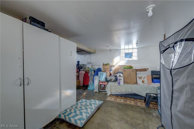 1402 E 185th Street, Cleveland, OH 44110