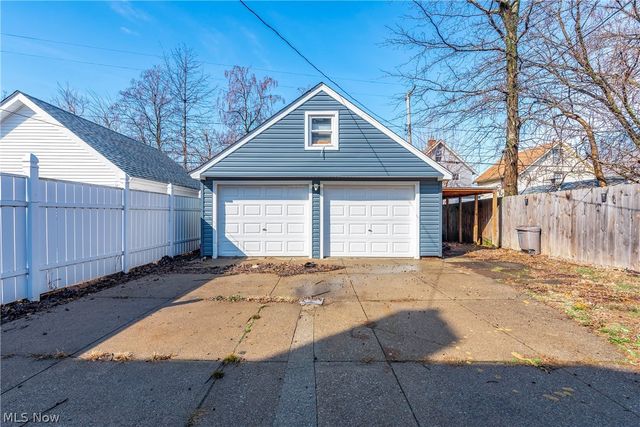 1402 E 185th Street, Cleveland, OH 44110