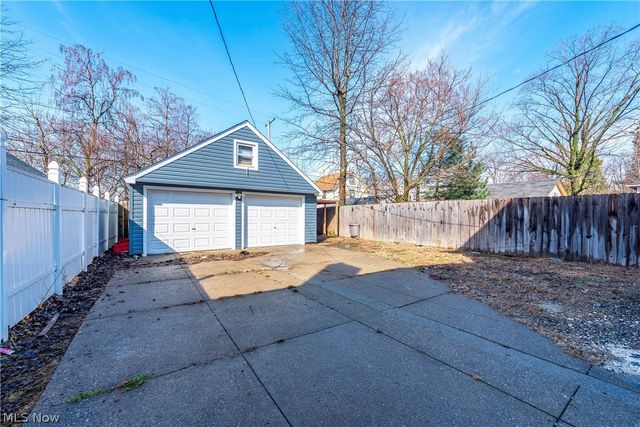 1402 E 185th Street, Cleveland, OH 44110