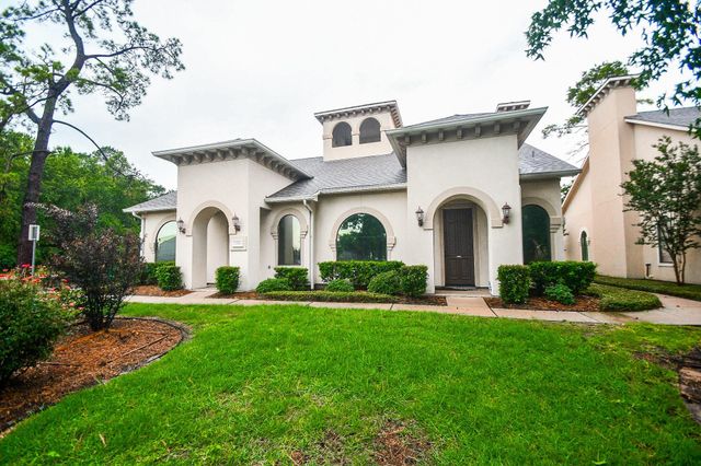 12814 Willow Centre Drive, Houston, TX 77066