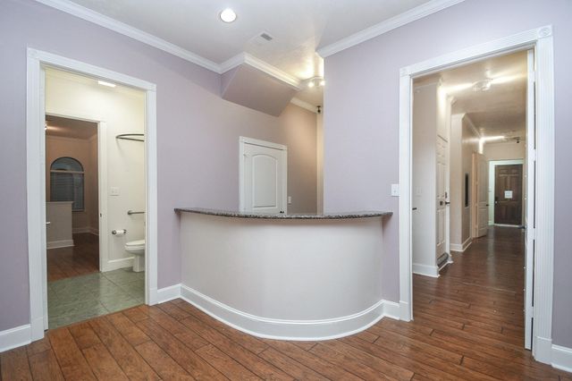 12814 Willow Centre Drive, Houston, TX 77066