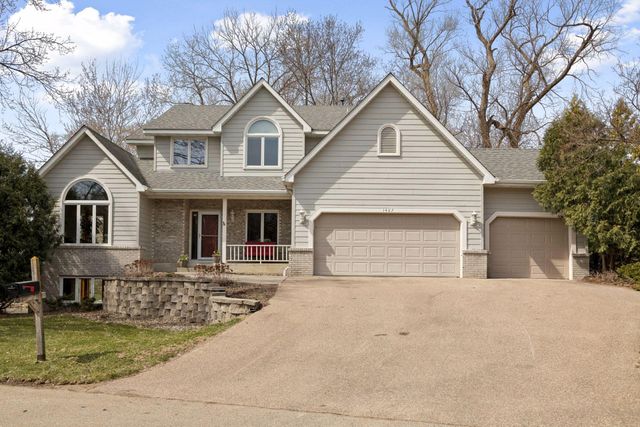 1467 Pond Wynde N, Eagan, MN 55122