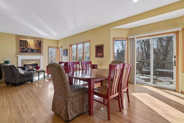 1467 Pond Wynde N, Eagan, MN 55122