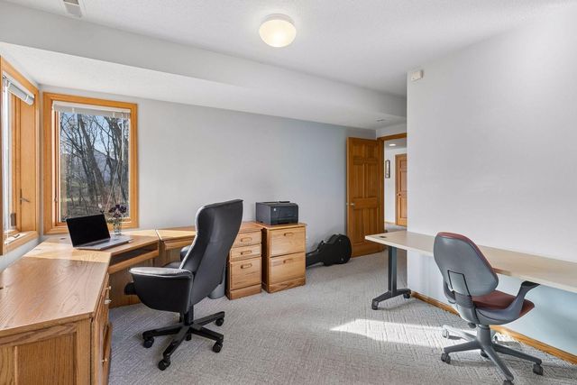 1467 Pond Wynde N, Eagan, MN 55122