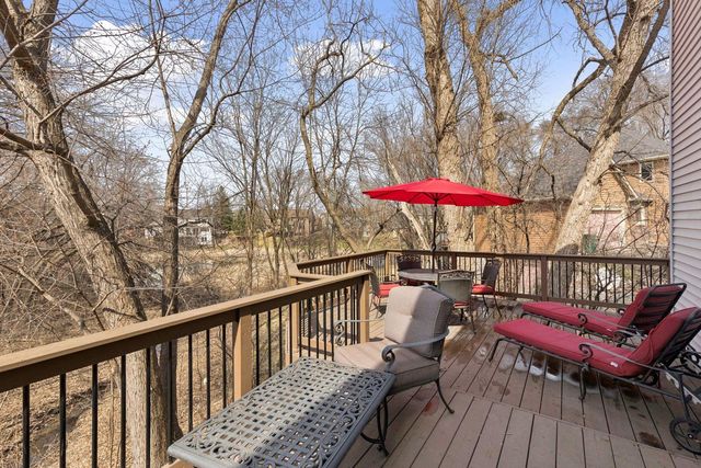 1467 Pond Wynde N, Eagan, MN 55122