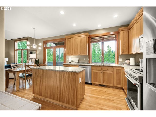 1943 Nw MILLCREST Pl, Portland, OR 97229