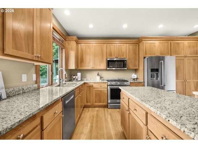 1943 Nw MILLCREST Pl, Portland, OR 97229