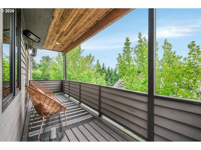 1943 Nw MILLCREST Pl, Portland, OR 97229