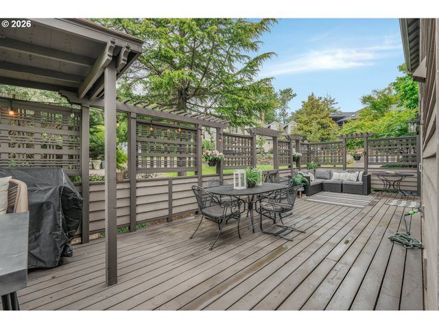 1943 Nw MILLCREST Pl, Portland, OR 97229