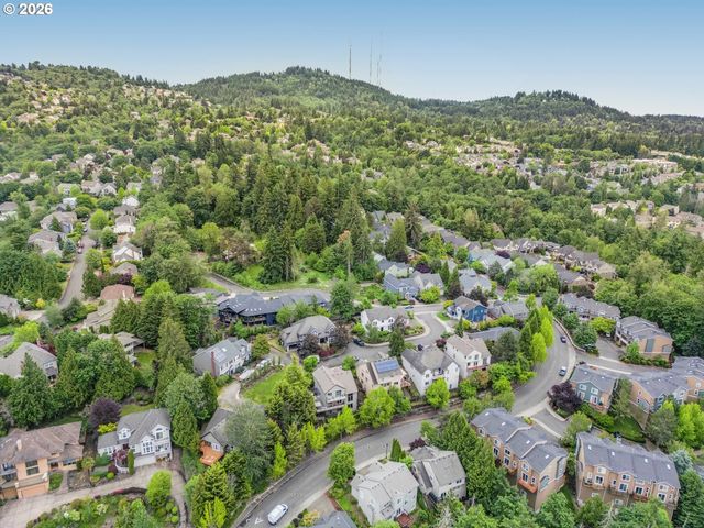 1943 Nw MILLCREST Pl, Portland, OR 97229