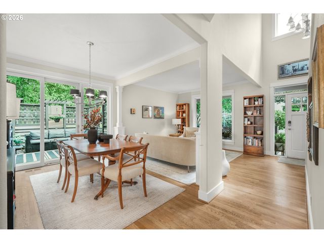 1943 Nw MILLCREST Pl, Portland, OR 97229