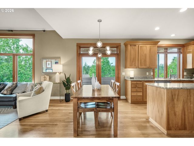 1943 Nw MILLCREST Pl, Portland, OR 97229