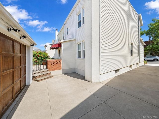1024 68th Street, Brooklyn, NY 11219