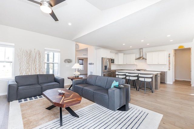 W206N5693 Muirfield DRIVE, Menomonee Falls, WI 53051