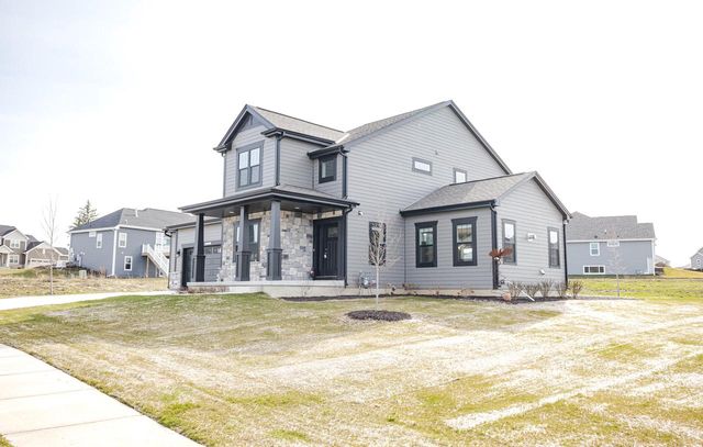 W206N5693 Muirfield DRIVE, Menomonee Falls, WI 53051