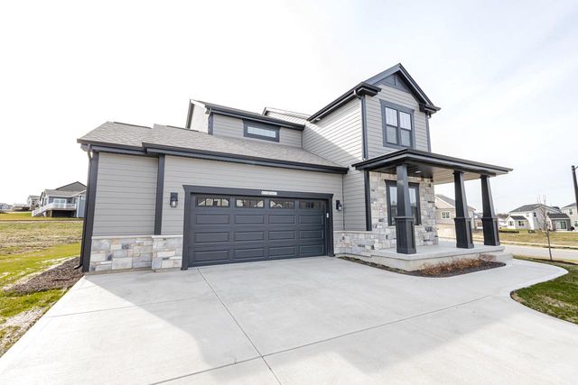 W206N5693 Muirfield DRIVE, Menomonee Falls, WI 53051