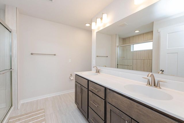 W206N5693 Muirfield DRIVE, Menomonee Falls, WI 53051