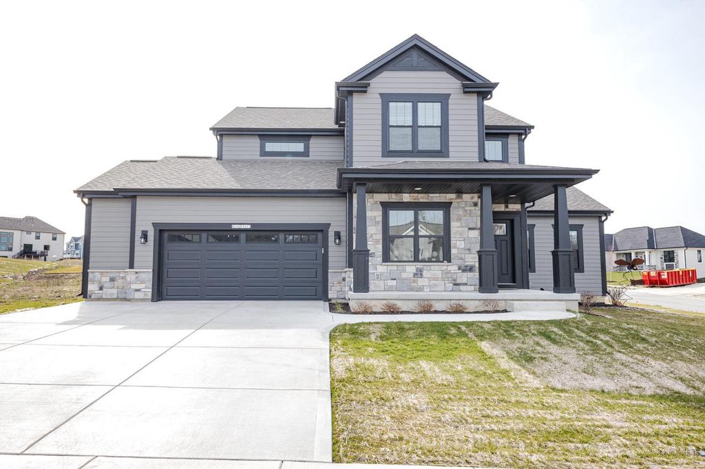 W206N5693 Muirfield DRIVE, Menomonee Falls, WI 53051