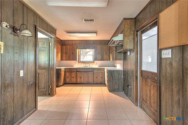 5520 S 31st Street, Temple, TX 76502