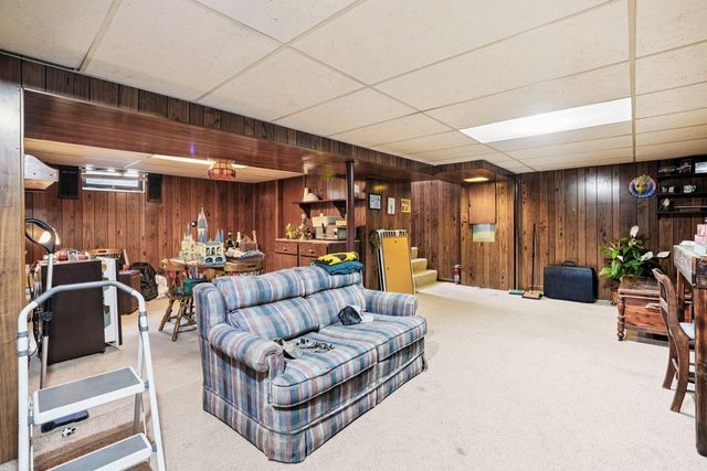 34994 Delafield ROAD, Oconomowoc, WI 53066