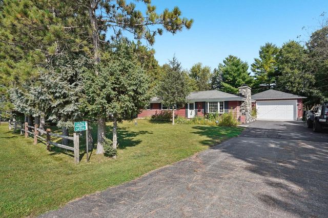 34994 Delafield ROAD, Oconomowoc, WI 53066