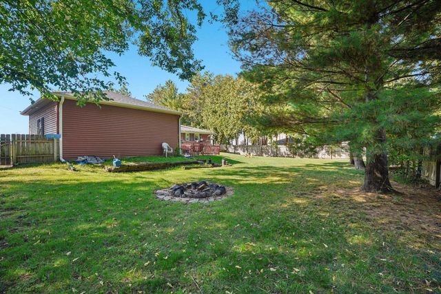 34994 Delafield ROAD, Oconomowoc, WI 53066