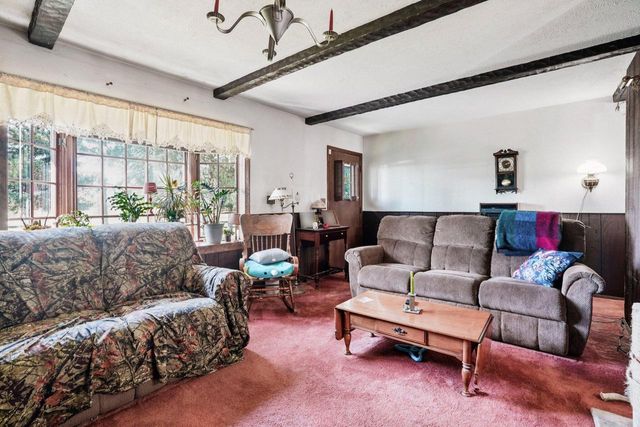 34994 Delafield ROAD, Oconomowoc, WI 53066