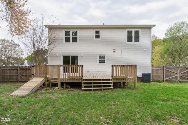 2816 Thurrock Drive, Apex, NC 27539