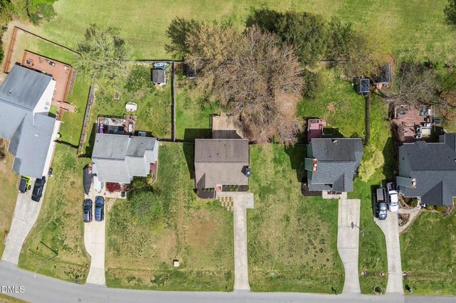 2816 Thurrock Drive, Apex, NC 27539