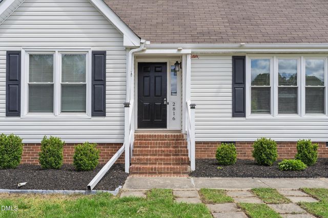 2816 Thurrock Drive, Apex, NC 27539